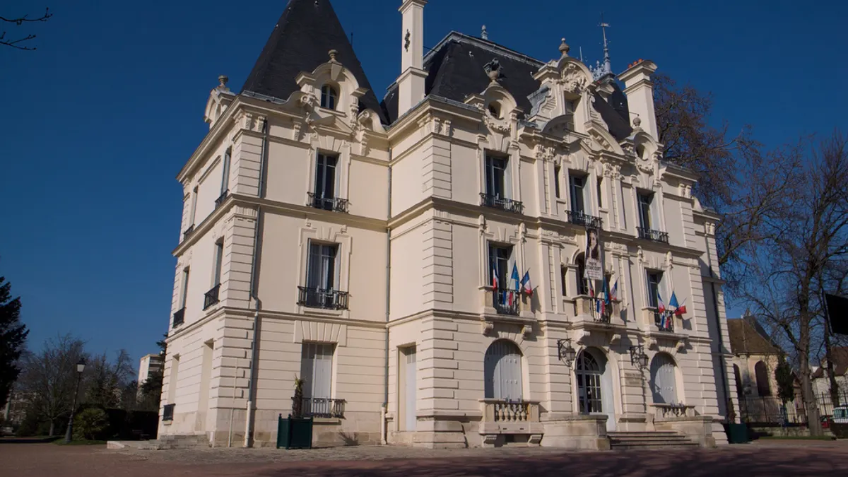 Chilly-Mazarin — vue de la commune