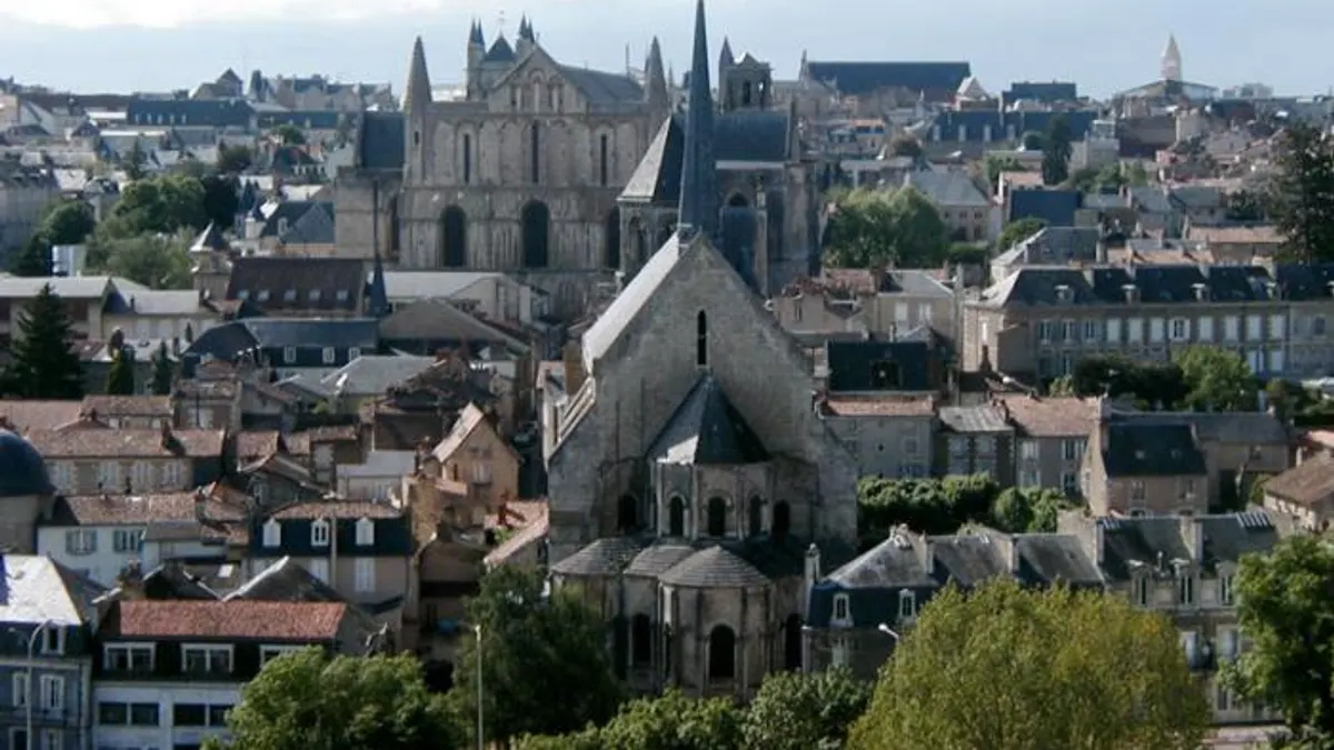 Poitiers — vue de la commune
